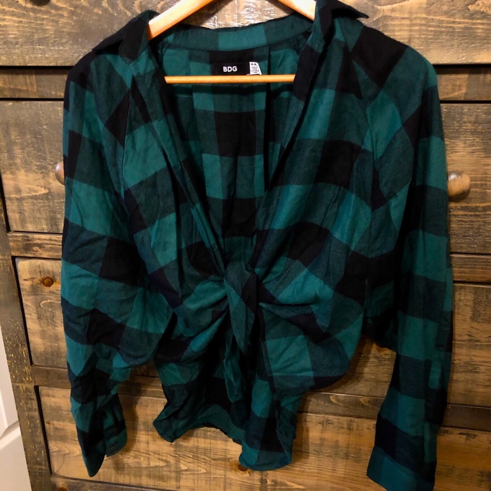 Woman’s Crop Plaid